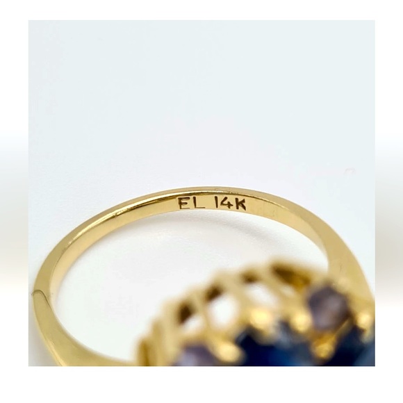 Vintage 14K Yellow Gold Sapphire Flower Cocktail Statement Ring Size 6 - Picture 4 of 9